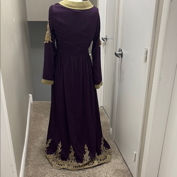 Regal Purple Gown with Gold Detailing - Picture 9 of 14